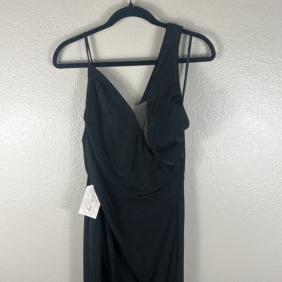 (SOLD) Katie May A Cut Above Gown in Black - Picture 4 of 10